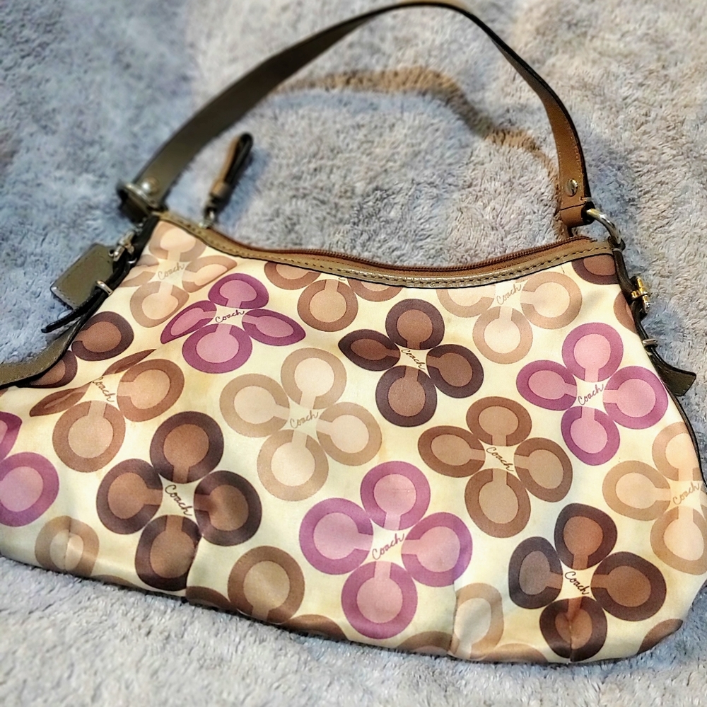 Handbag - Picture 3 of 3